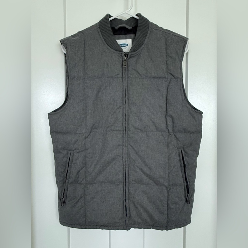 Old Navy Men’s Quilted Zip Vest – Gray | Size Smal